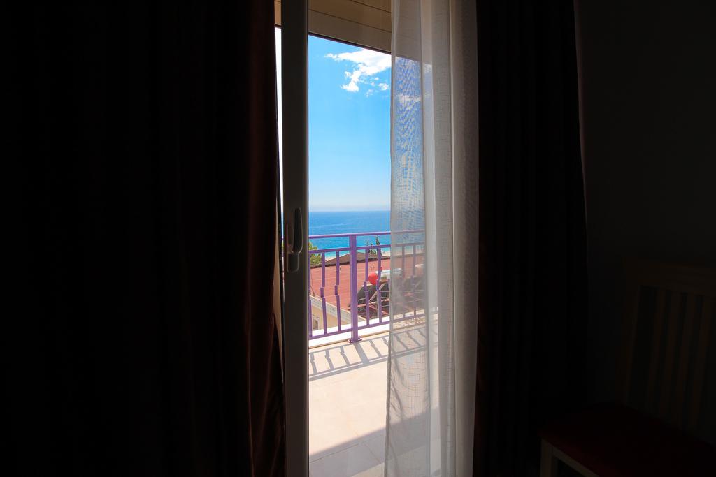 Hotel Keisa Dhërmi Extérieur photo