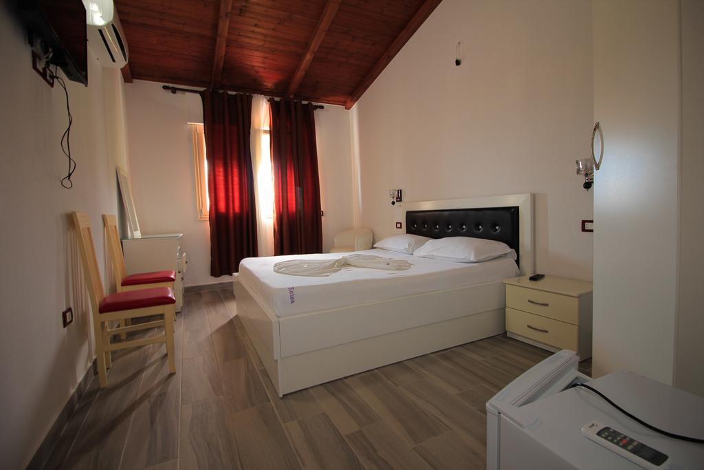 Hotel Keisa Dhërmi Extérieur photo