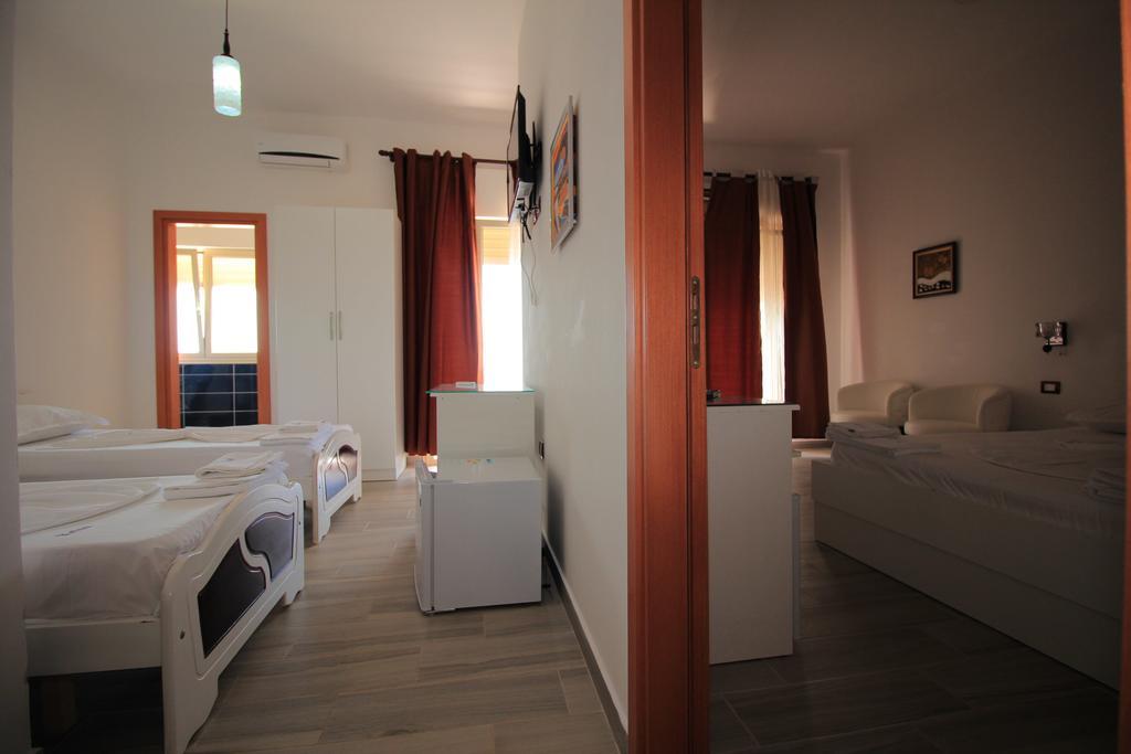 Hotel Keisa Dhërmi Extérieur photo